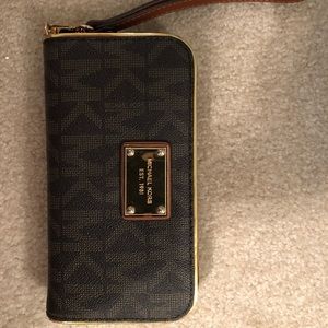 Like new Michael Kors wallet